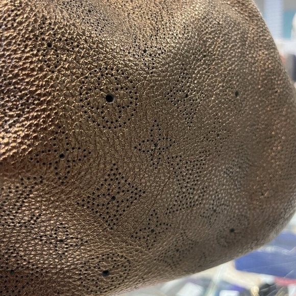 Louis Vuitton Mahina Monogram Hobo Bag - Picture 2 of 14